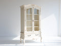 Vitrina de madera y cristal 100x45x195 cm - blanco marfil envejecido - estilo clásico francés con 2 puertas y 1 cajón